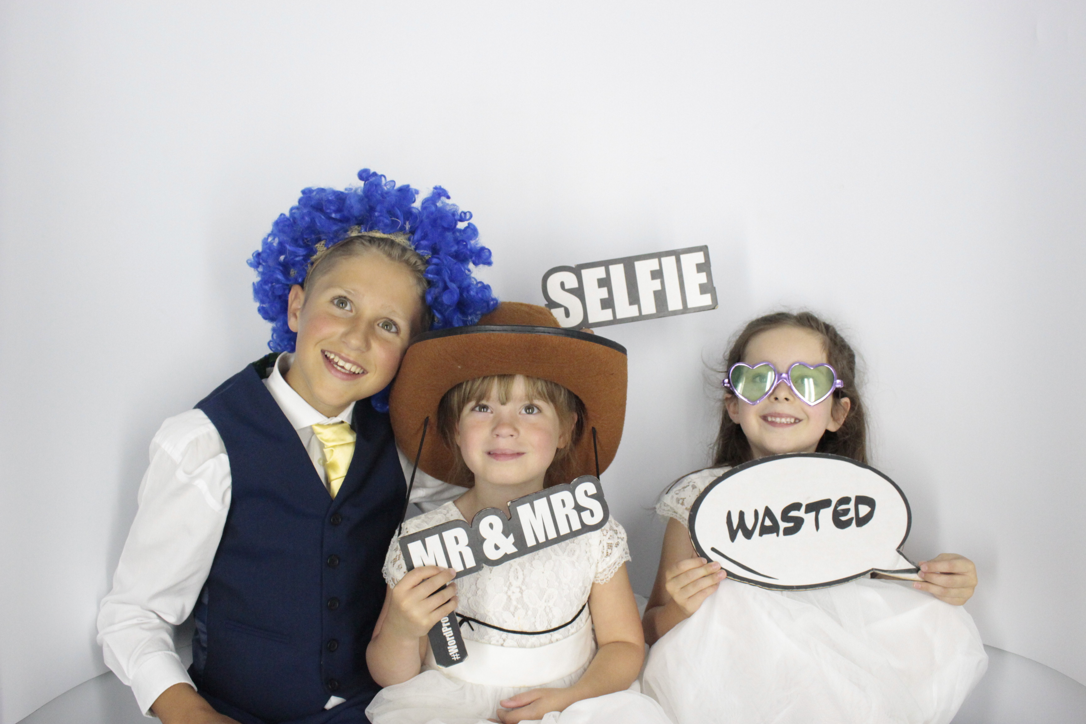  Heather & Daniel's Wedding | View more photos from the event at gallery.myphotoboothexperience.co.uk/u/MyPhotoBoothExperienceLtd/Heather-Daniels-Wedding